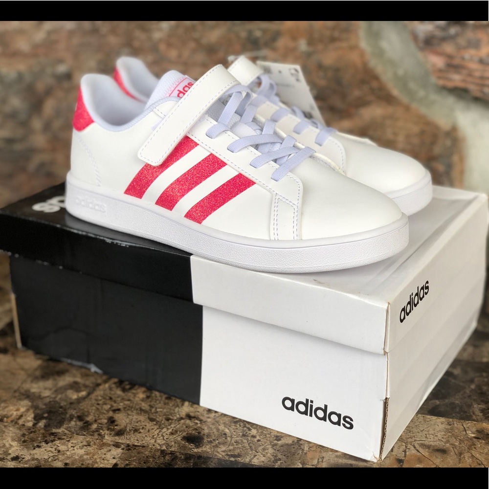 adidas Little Girls Grand Court Stay-Put sneakers - Picture 2 of 13